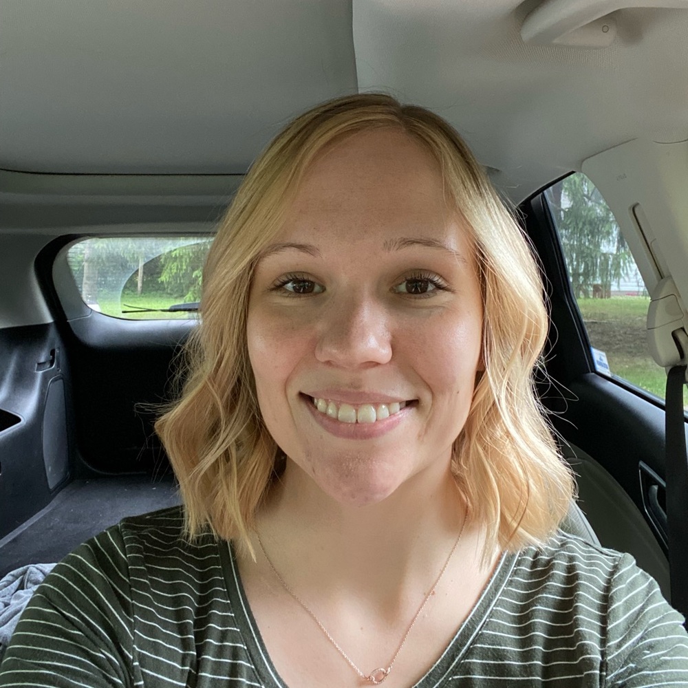 Meet your Posher, Emily